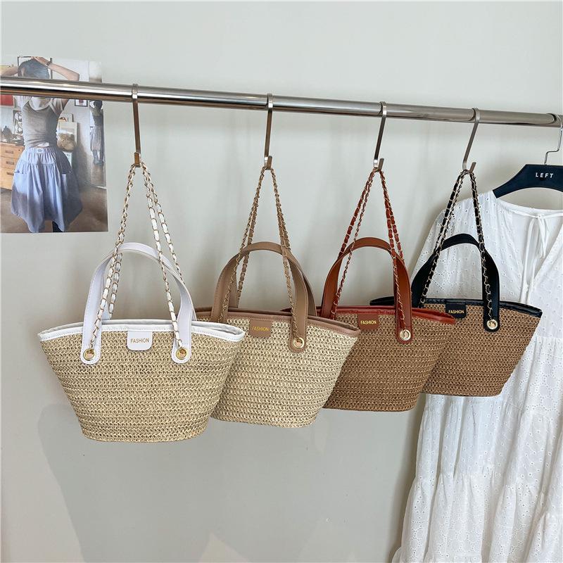 Women's 2026 Korean-Style Vacation Straw Bag: Handheld, Large Capacity, Chain Shoulder, Simple Fruit Basket Design