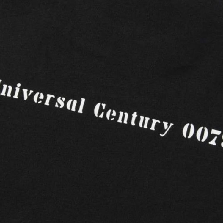 Uniqlo Mobile Suit Gundam Graphic Crew Neck T-Shirt Unisex Tops Black 415668-09