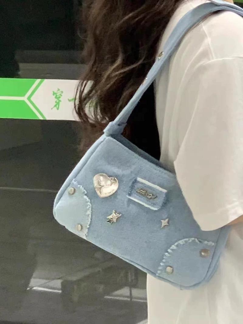 

Винтажная сумка через плечо с нишевым дизайном, новая, милая, крутая, горячая девушка, металлическая звезда, джинсовая сумка подмышкой, прилив джинсовый синий