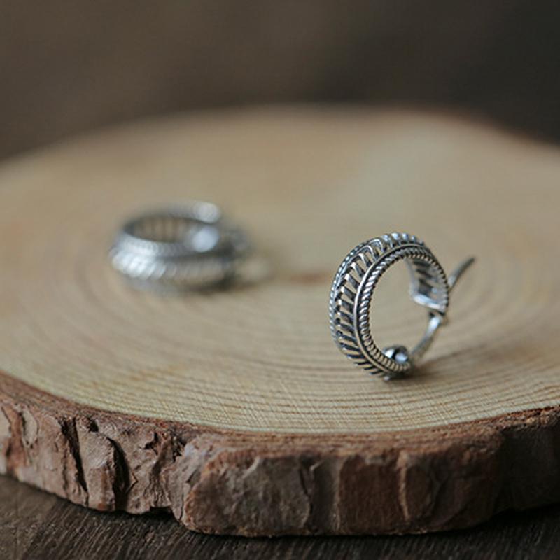 

Ретро Популярные Полые Гофрированные Серьги Для Мужчин И Женщин Мода Панк Модные Панк Минималистичные Серьги Ювелирные Изделия серебряный
