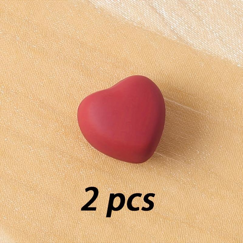 2 Stück Modischer Herzförmiger Magnetischer Befestigungsclip, Mehrfarbiger Abnehmbarer Magnetischer Druckknopf, Geeignet zur Befestigung von Hemden, Kragen, Hosenbeinen, Manschetten, Schals