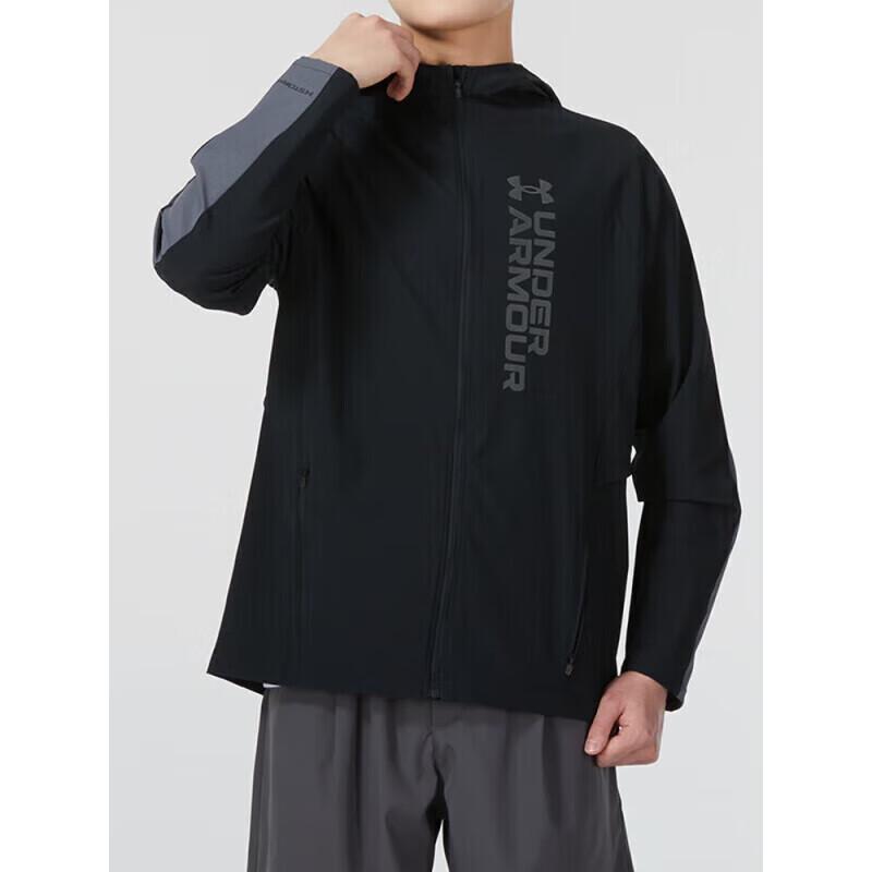 Under Armour Men s Woven Hooded Jacket 1377486 L