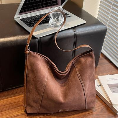 Lässige Wildleder-Tasche mit großem Fassungsvermögen für Damen, neue Retro-Umhängetasche für Pendler, hochwertiger Shopper für Damen