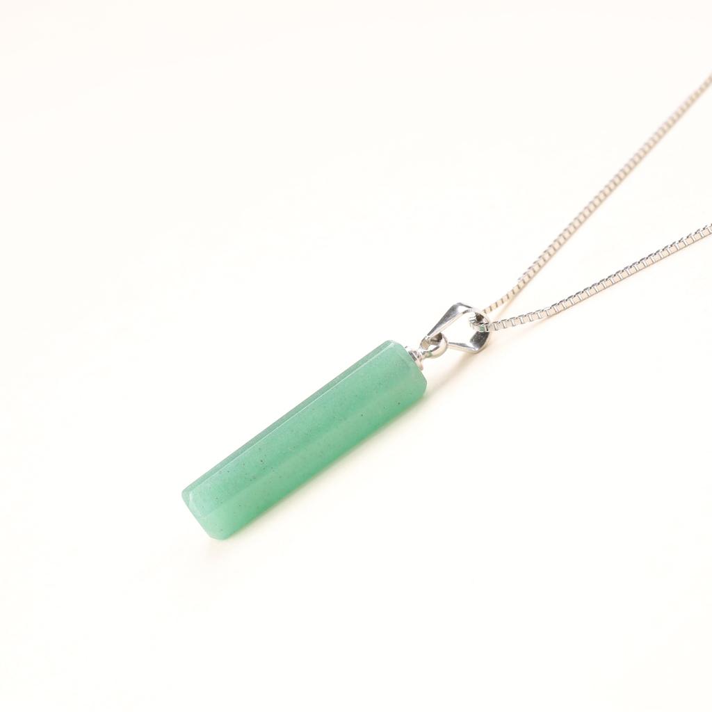 [KOAI] Green Aventurine Stick Power Stone Bar Pendant for Women