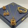 Parures et bijoux – Parures de bijoux