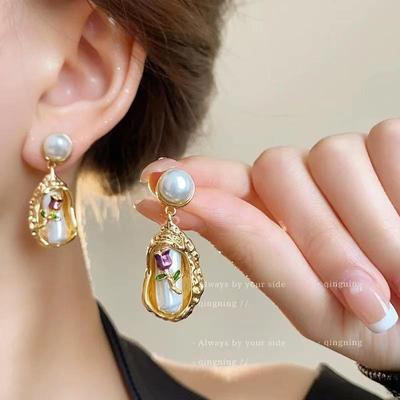 French Retro Flower Pearl Earrings: Light Luxury & Versatile Statement Jewelry for Women