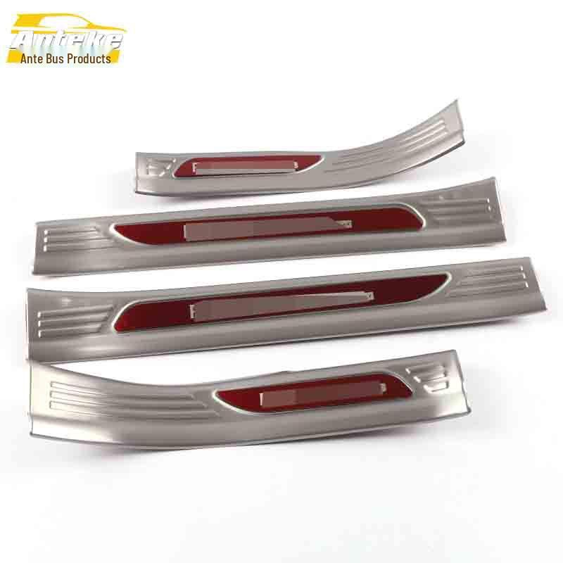 Roewe RX3 Stainless Steel Sill Strips & Bumper Welcome Pedal Decoration Stickers