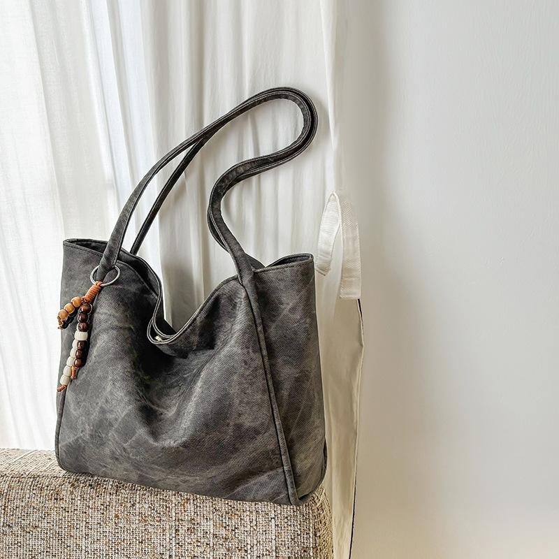 Retro large-capacity tote bag women's new high-end fashion shoulder bag niche simple commuter bag