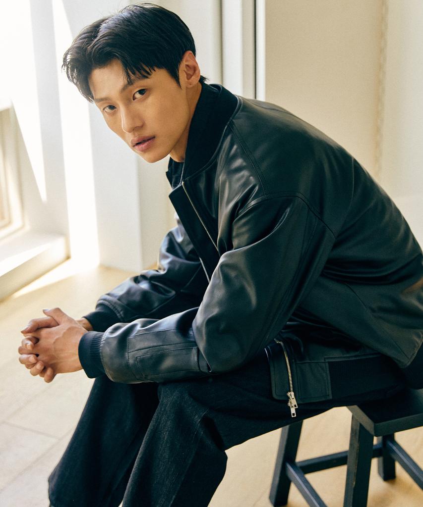 Connect Kinloch [Synthetic Leather] Oversized Ma-1 Bomber Jacket (Black)