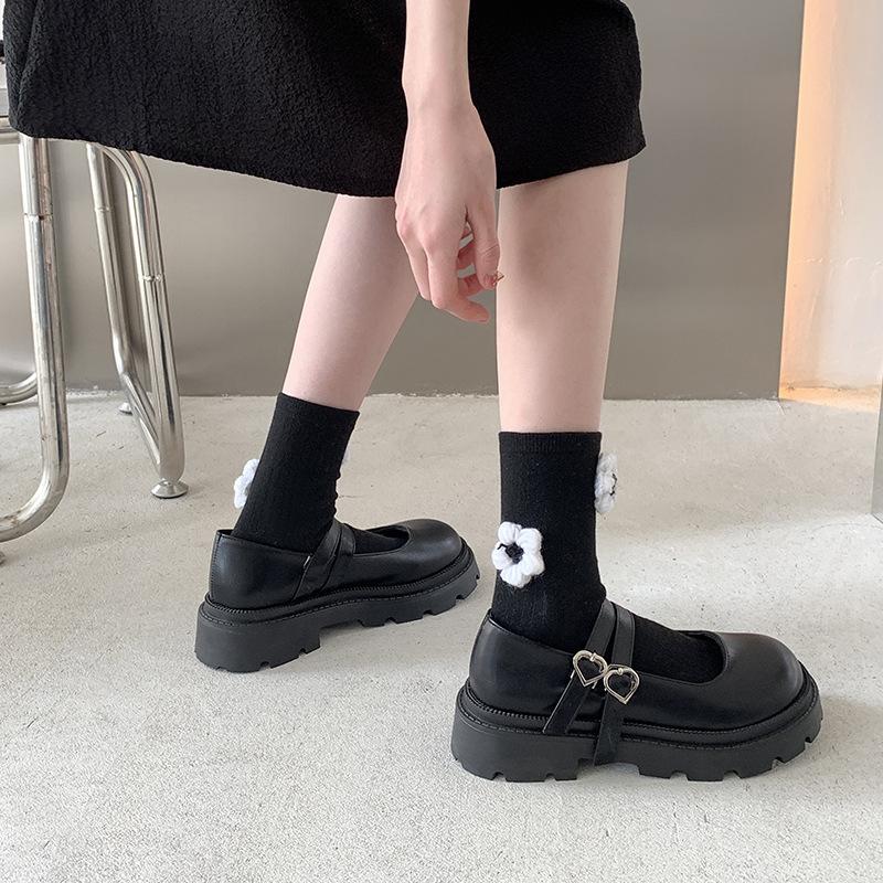 Queen Fan 2025 platformové love buckle Mary Jane boty nové dámské boty retro studentské jk malé kožené boty jednobotky