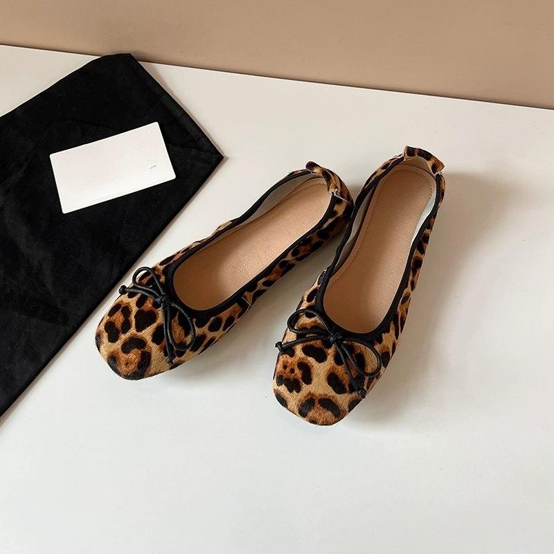 

Color giant soft flat-soled bow ballet shoes soft-soled light-mouth single shoes low-heeled square-headed grandma shoes children 35 цветной печати леопарда