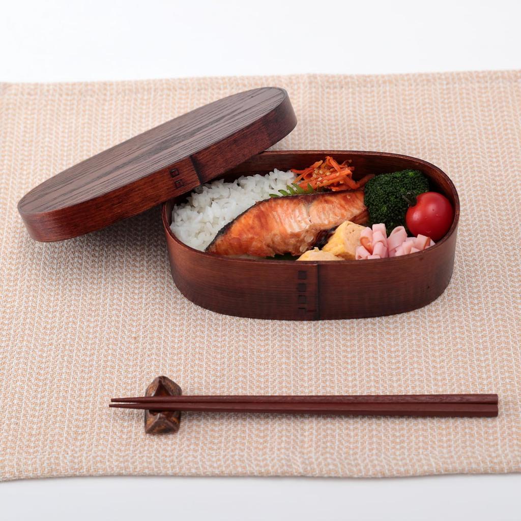 Osaka Choseido Magewappa Bento Polished Single Tier with 600cc Brown Bonus Box, Lacquer, Divider, (Oval Shape, Band, Included)