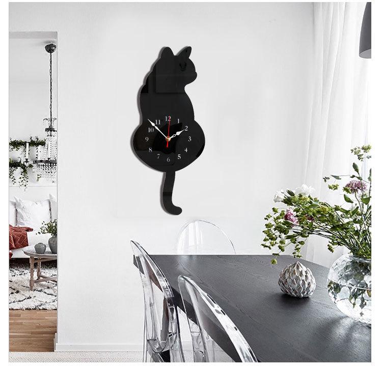 Cartoon Kitten Tail-Wagging Wall Clock for Children's Room and Living Room Decor