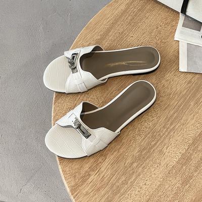 Soft-soled Women's Slippers Flip-flops and Women's Flip-flops Are Not Tiring Shoes