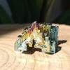 Bismutkristalerts Monster - Ruw Chemisch Element voor Wetenschap en Decoratie