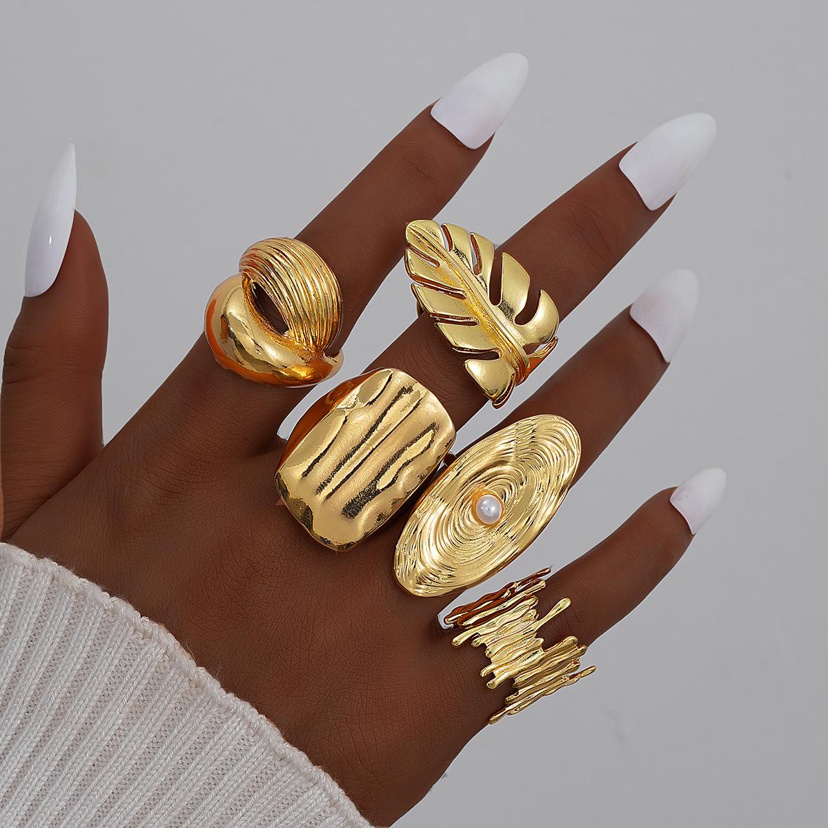 

5 Pcs Fashion Exaggerated Irregular Ring Set for Women Vintage Elegant Geometric Wide Face Ring Holiday Date Casual Jewelry Gift