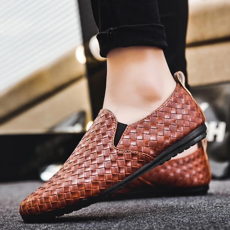 Scarpe Casual da Uomo in Pelle di Alta Qualità Marca WAERTA Estate Uomo Traspiranti Resistenti Scarpe da Guida da Uomo Morbide Leggere Taglia 39-45