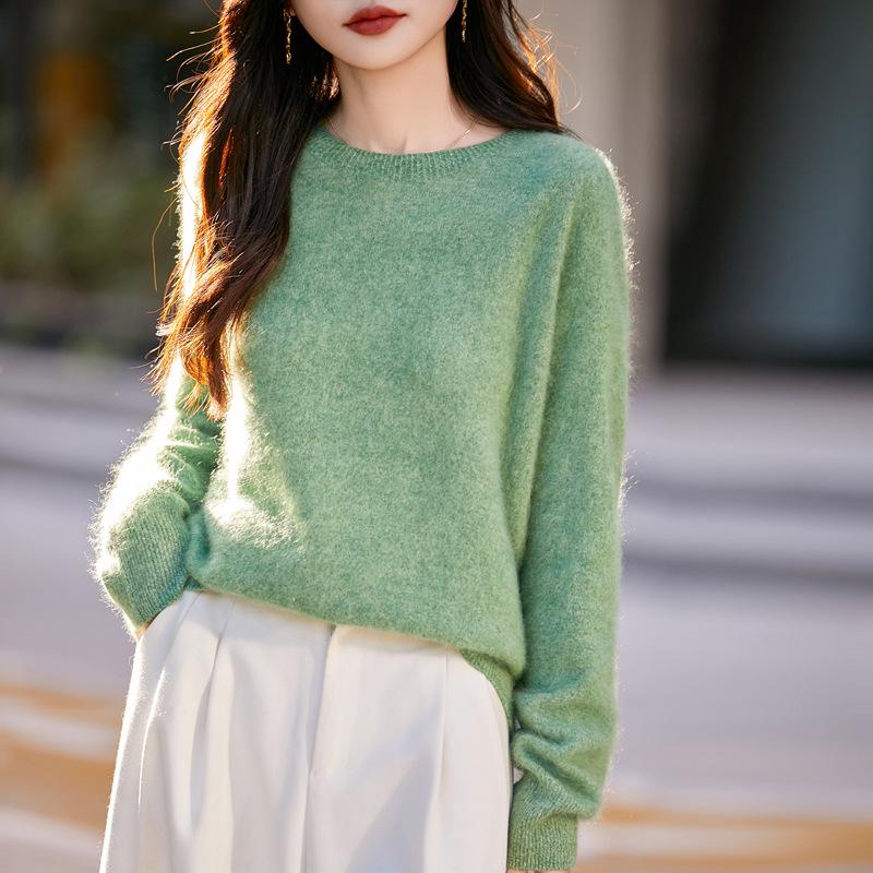 Women's Seamless Cashmere Wool Blend Crew Neck Sweater - Brushed Knit One-Piece Base Layer for Fall/Winter