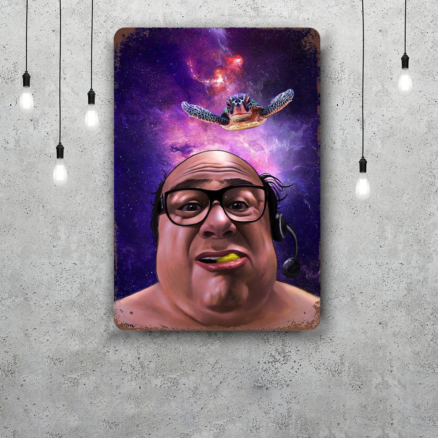 

danny devito Vintage Metal Tin Signs Posters Decor Retro Metal Plaque Wall Art Decor for Garage Bar 20x30cm（7.8x11.8inch）