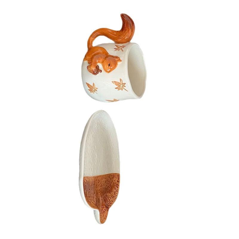 Wutuo Handgekniffte 3D Eichhörnchen Keramik Kaffeetasse und Untertasse