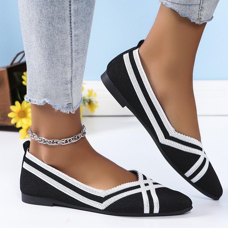 Spring and Autumn Footwear Comfortable Flat Shoes Plus Size Pointy Flat Flying Weaving Women's Shoes