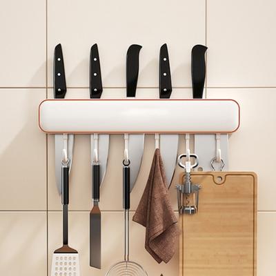 Wandmontierter Messerhalter mit Haken Bohrlos Küchenorganizer für Messer Utensilien Platzsparend Belüftet Rostfrei Multifunktionales Lagerregal