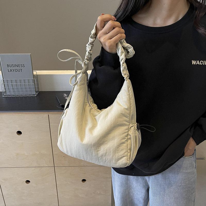 

Korean fashion crossbody bag women s 2025 new simple nylon cloth small square bag versatile one-shoulder underarm bag