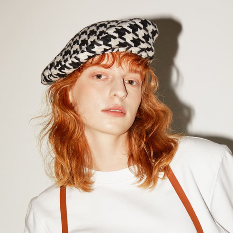 

Берет ACONTT Гусиная лапка из шерсти - BL BLACK