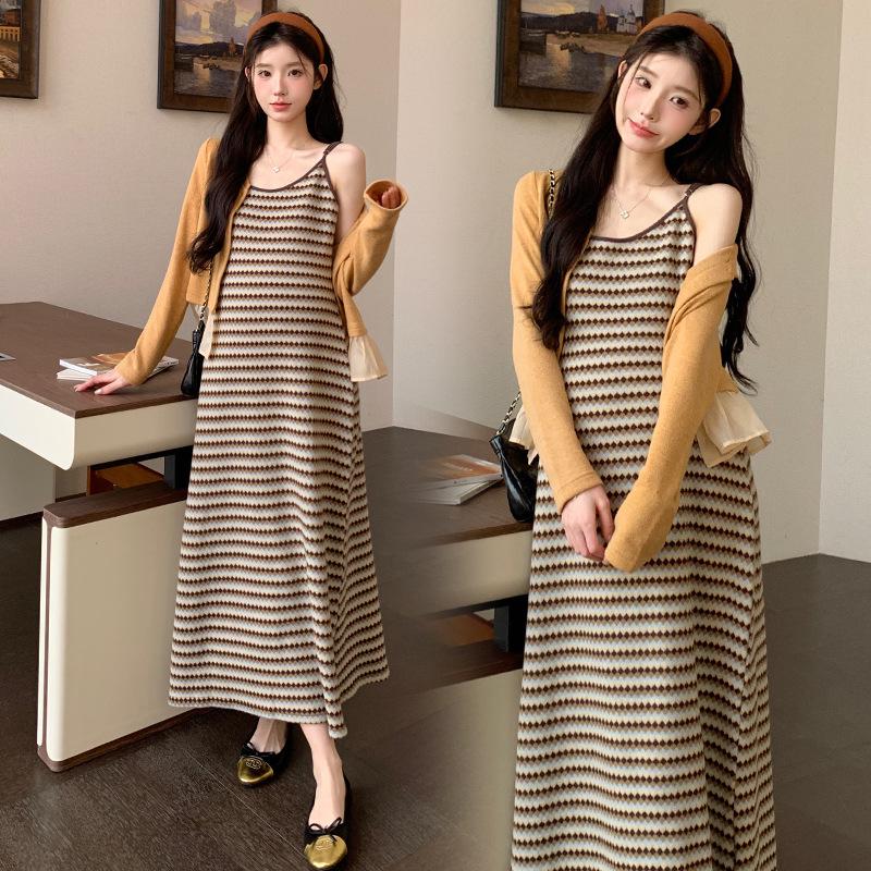 2026 Spring/Summer Striped Maternity Camisole Dress & Ruffled Knit Cardigan Set Medium