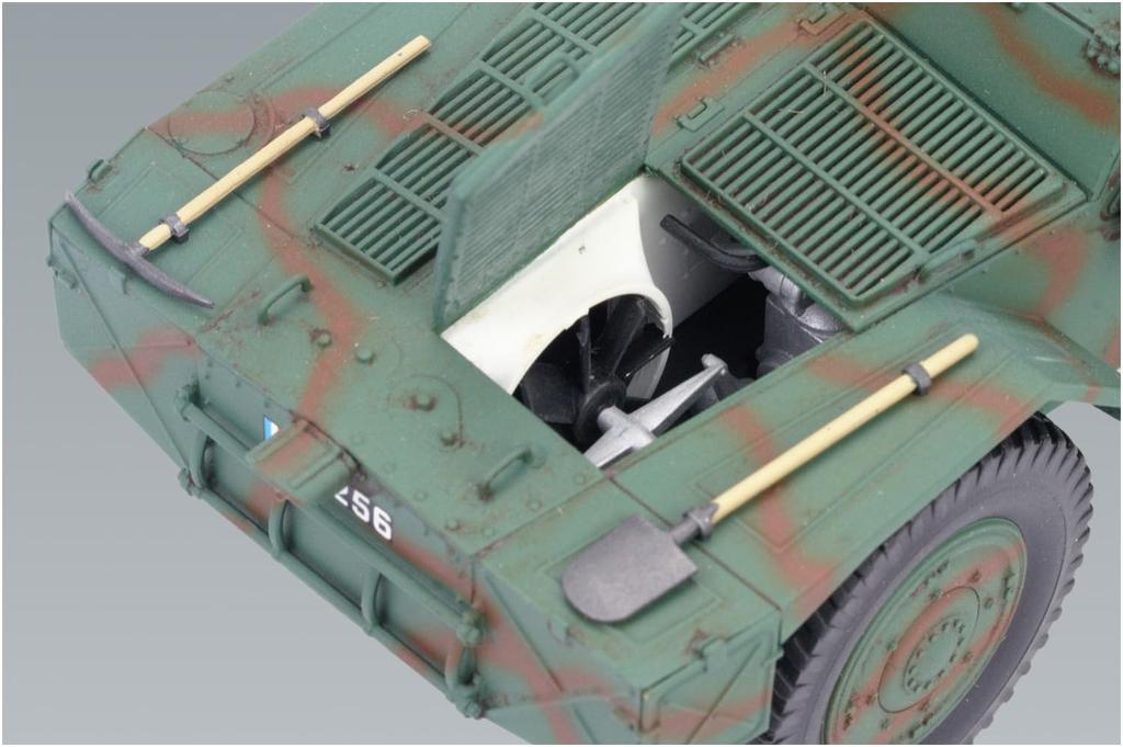 ICM 1/35 French Panhard AMD-35 178 Armored Car Plastic Model