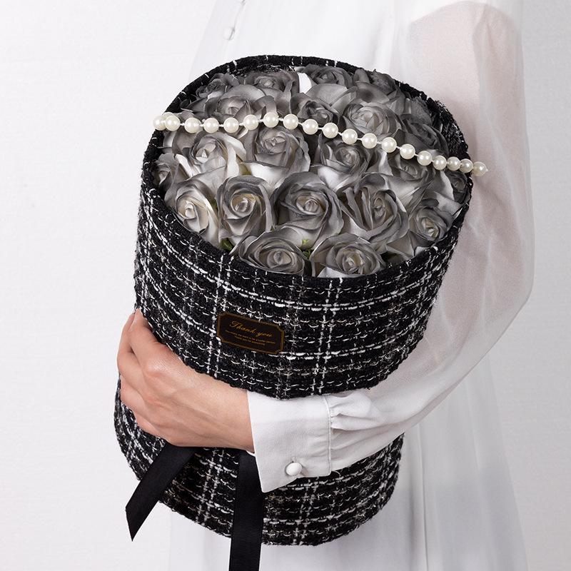 Göttinnentag Crushed Ice Blaue Rosenstrauß für Mütter