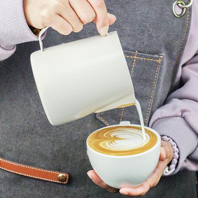 450ML Coffee Steaming Pitcher Food Grade Ergonomic Handle Milk Frothing Pitcher Stainless Steel V-shaped Mouth Milk Jug Cup Espresso Machine