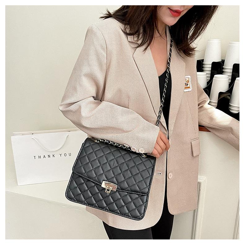 Bolso cruzado cuadrado con hebilla de bloqueo Lingge de color sólido para mujer, bolso de hombro inclinado de PU para ocio, correa de cadena, gran capacidad