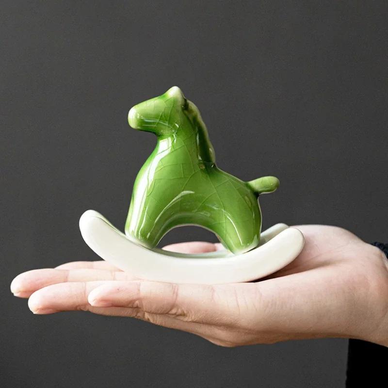 Ceramic Green Horse Figurine Tea Pet Zen Desk Decor Vintage Animal Sculpture Home Office Decor Lucky Charm Gift for Housewarming