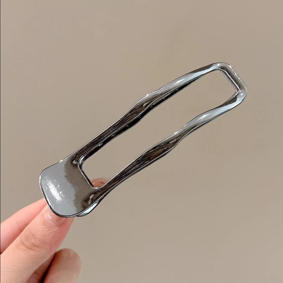 Hollow Rectangle Hair Claw Clips Metal Duckbill Hair Clips Non-Slip Grip Hair Barrettes Geometric Hair Accessories for Daily