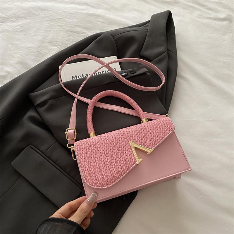 Fashion Crossbody Shoulder Bag With V Letter Decoration For Womens Daily Use