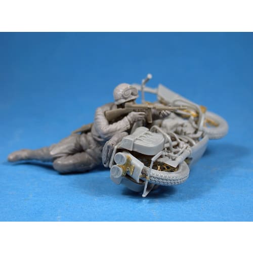 Miniart 1/35 scale US Army Motorcycle with WLA Rifleman plastic model