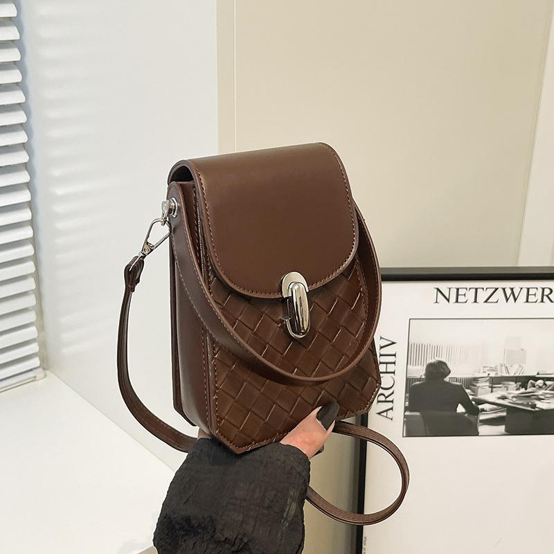 Today's popular bag women's new portable small square bag versatile messenger mobile phone bag small bag
