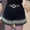 Gonne e pantaloni da donna – Pantaloncini