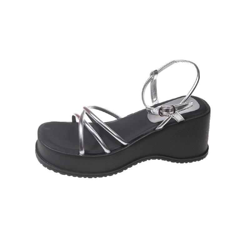 Internet Celebrities One-word Buckle Sandals Women 2025 Summer New Korean Version of the Slope Heel Platform Muffin Sandals Cross Strap Square Head S