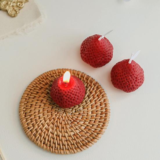 Aromatherapy Candle Adorable Strawberry Shape Eco-friendly Eradicate Odor Fruit Festival Candle for Home