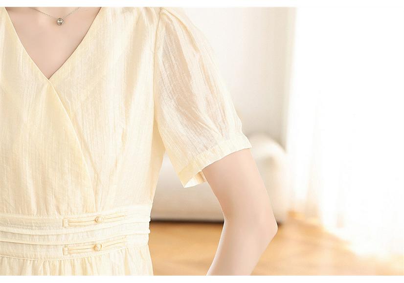2026 Summer V-Neck Slimming Midi Dress for Middle-Aged and Elderly Women