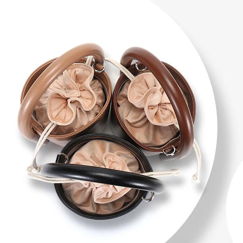 The Bucket Bag Features A Niche Design with A High-end Feel It Is A Single-shoulder Crossbody Bucket Bag