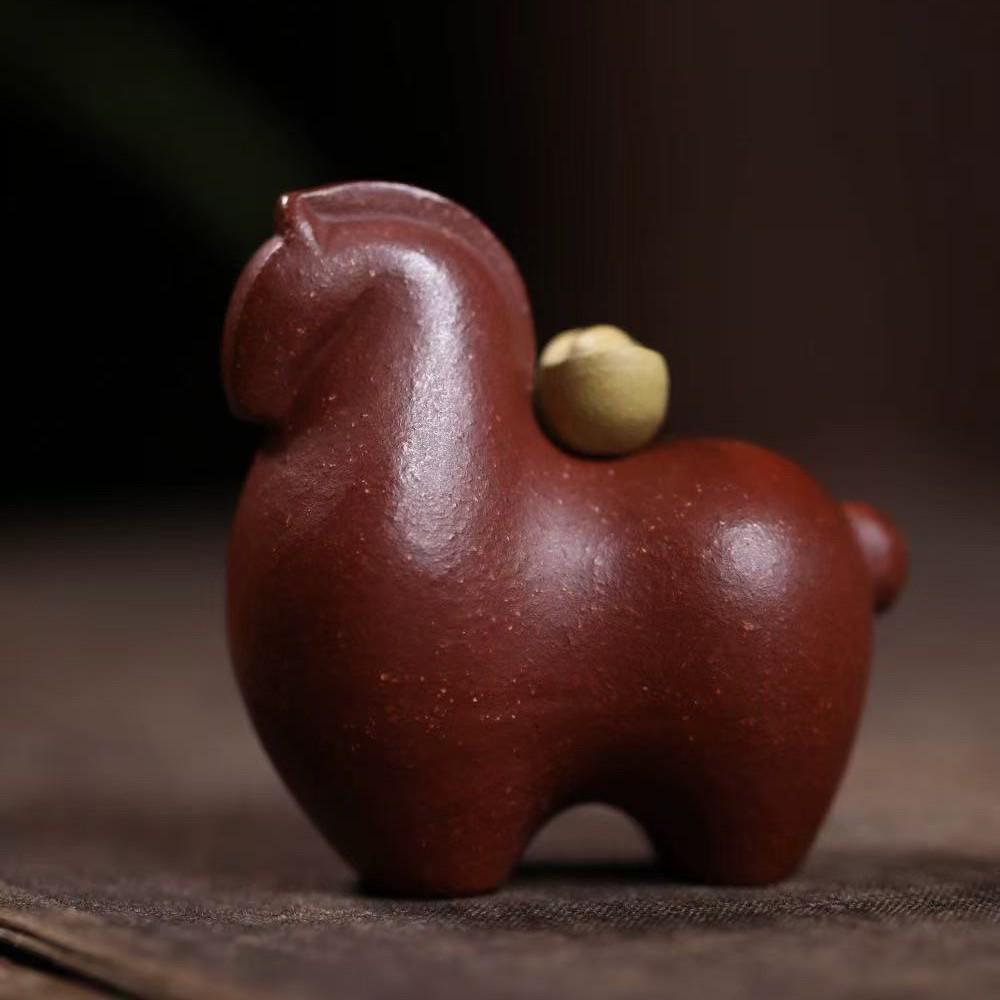 Yixing Zisha "Instant Wealth" Zodiac Horse Tea Pet - Tang Horse Figurine for Prosperity