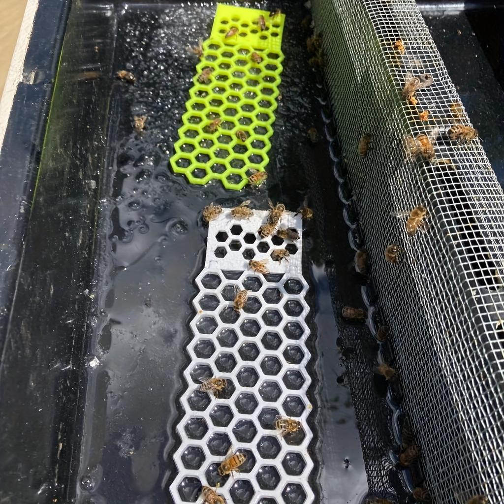 2pcs Floating Bee Ladder for Gardens and Bird Baths,Colorful Bee Insect Drinkers,Bee Drinkers and Butterfly Drinking Stations,Foldable for Convenience