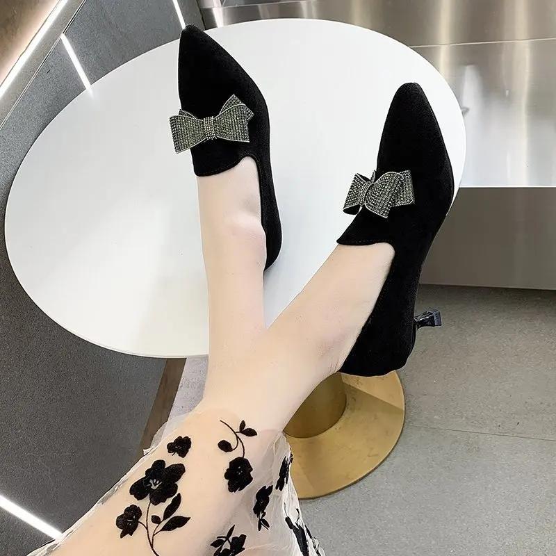 

Туфли женские 2024 Весна Slip on женские туфли-лодочки однотонные с острым носком флокированные пайетки неглубокий вырез полный качественный высокий каблук 35 чёрный