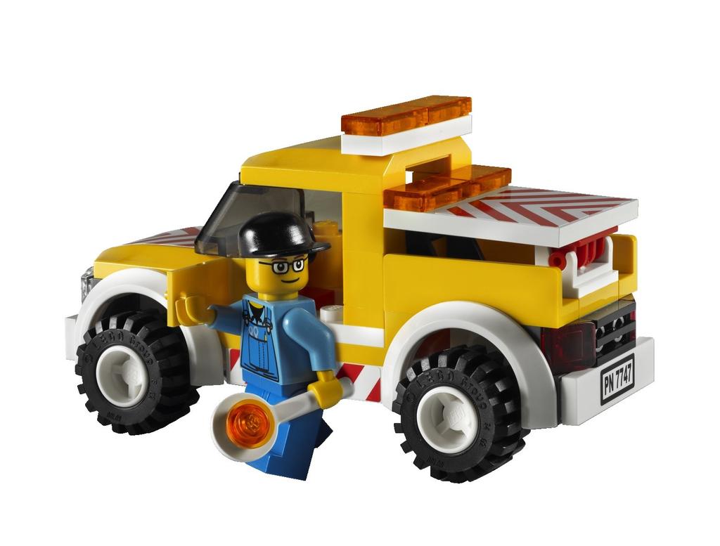 LEGO 7747 CITY Wind Turbine Transport (LEGO Wind Turbine and Transport Truck)