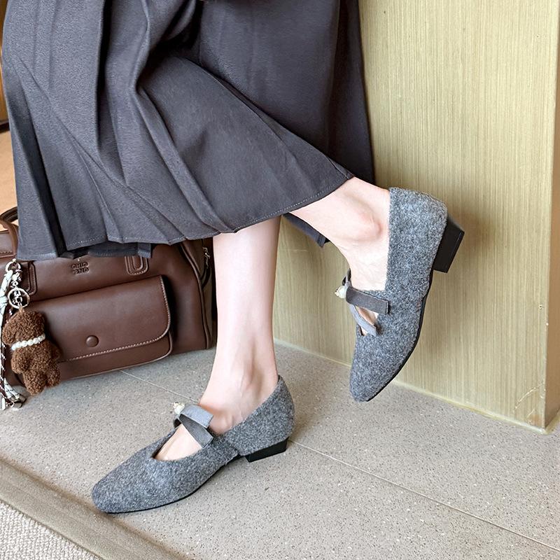 

French thick heel gray woolen single shoes with skirt evening shoes women s winter velvet bow Mary Jane fluffy shoes 39