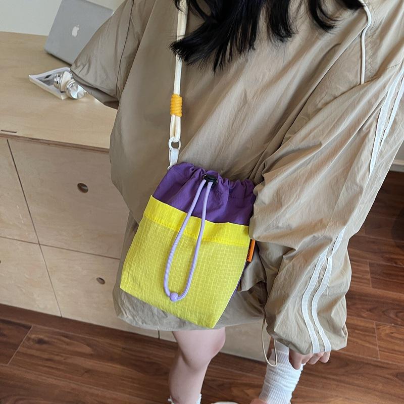 Multi Functional Kettle and Cup Bag, Lightweight Sports Crossbody Bag for Autumn and Winter, Women's Cycling Bag, Single Shoulder Mobile Phone Bag