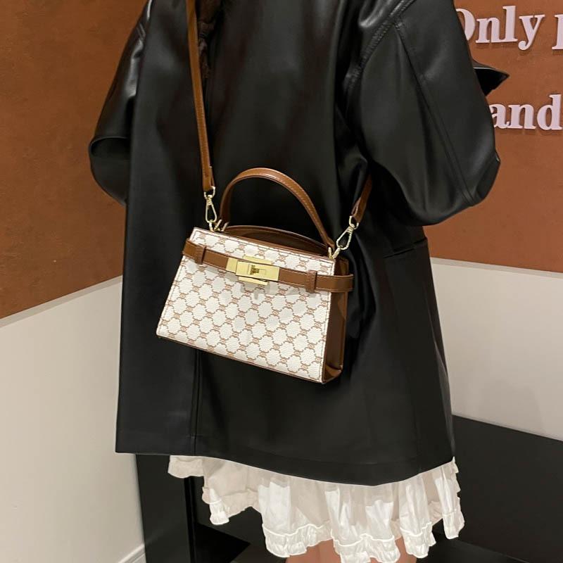 Premium Sense Popular Handbag Summer New Large Capacity Shoulder Bag Fashion Messenger Bag Women's Bag